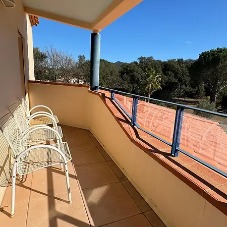 4 Faces à Laroque-des-albères Avec Piscine Et Terrasse - Fr-1-732-67 Hébergement de vacances