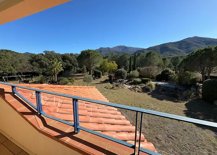 4 Faces à Laroque-des-albères Avec Piscine Et Terrasse - Fr-1-732-67 Laroque-des-Albères