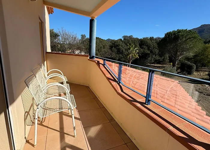 4 Faces à Laroque-des-albères Avec Piscine Et Terrasse - Fr-1-732-67 Casa de Férias